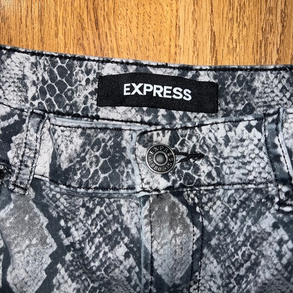 Express Snake Jeans - Picture 4 of 6